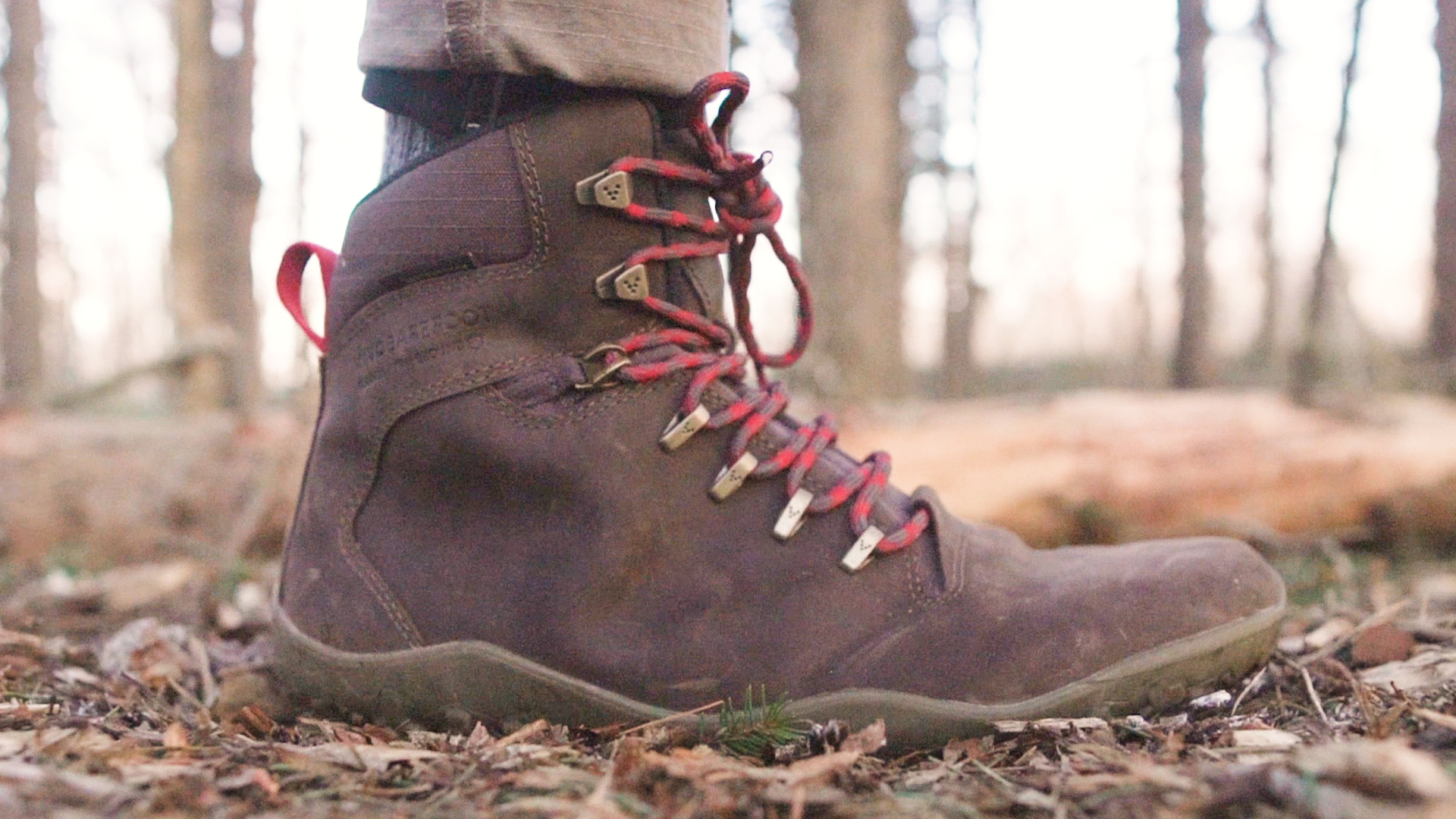 Vivobarefoot Tracker Fg Cover